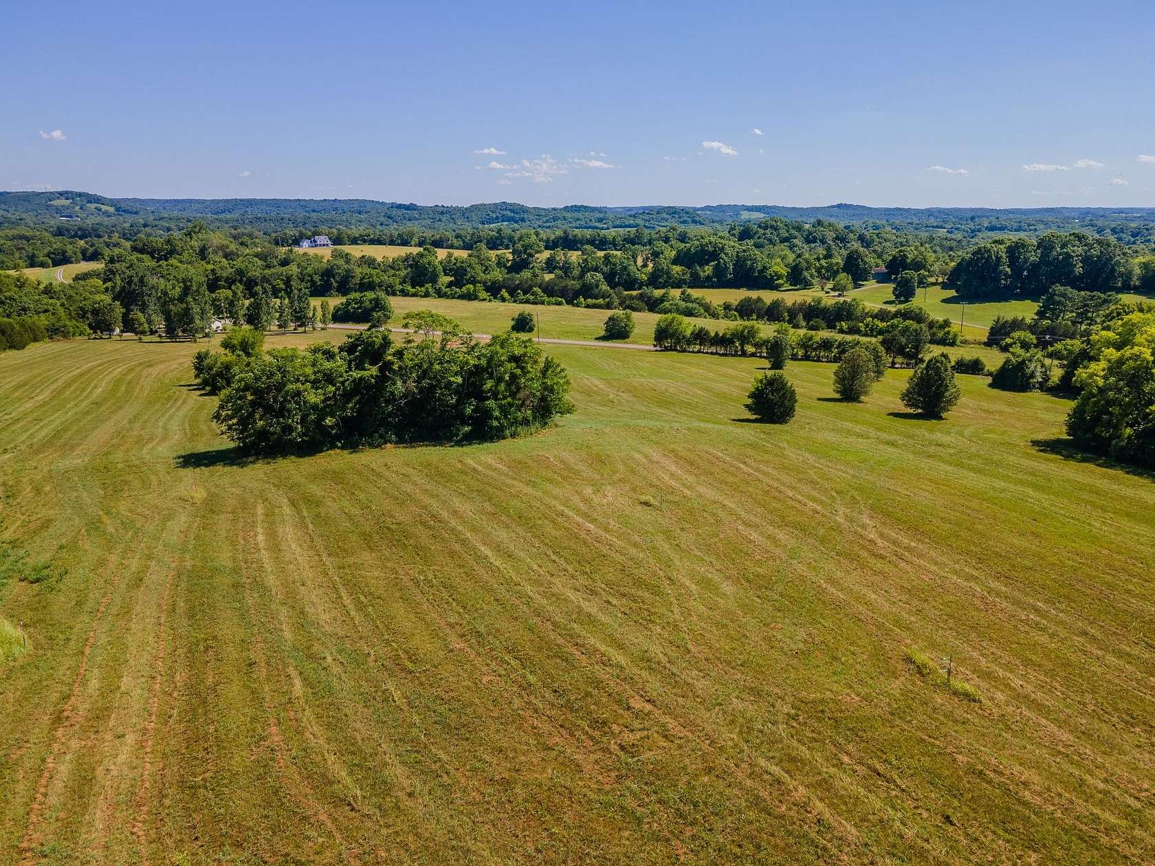 16.6 Acres of Land for Sale in Wartrace, Tennessee