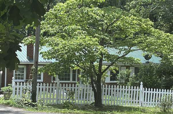 3.84 Acres of Land with Home for Sale in Franklin, Tennessee