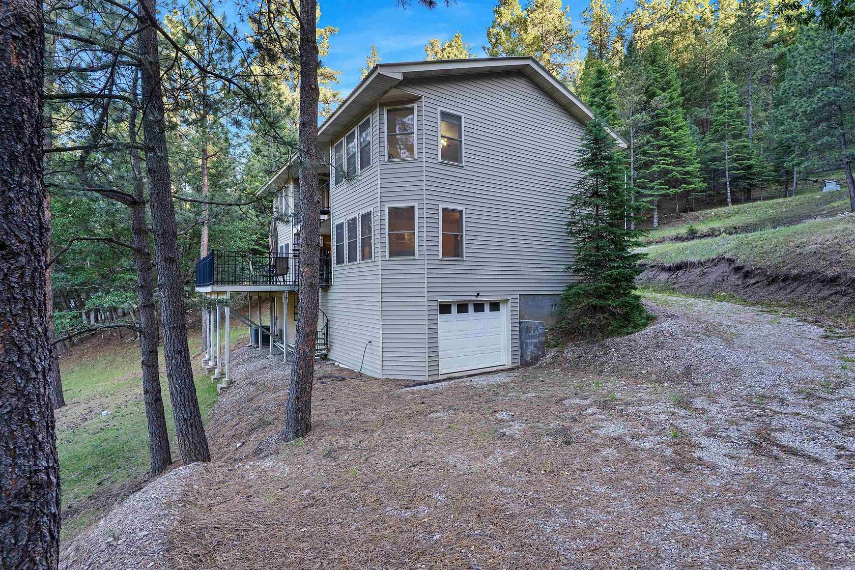 2.28 Acres of Land with Home for Sale in Cloudcroft, New Mexico