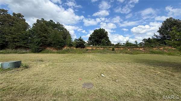 2.12 Acres of Residential Land for Sale in Poplar Bluff, Missouri