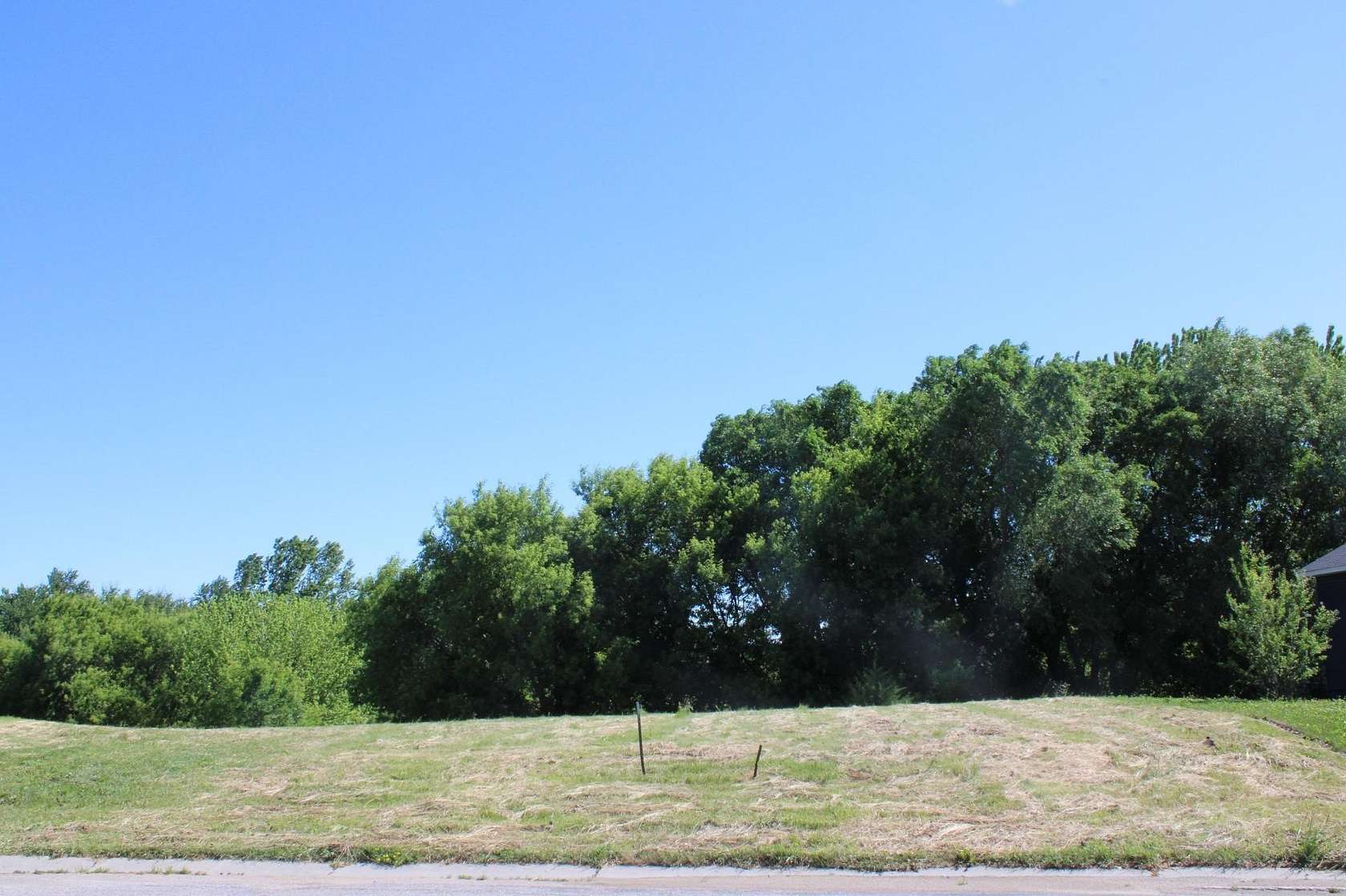 0.42 Acres of Residential Land for Sale in Hutchinson, Minnesota
