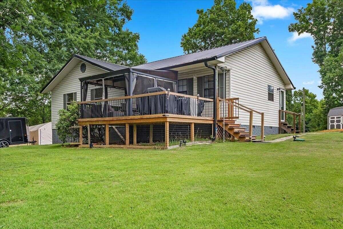 1.78 Acres of Improved Mixed-Use Land for Sale in Athens, Tennessee