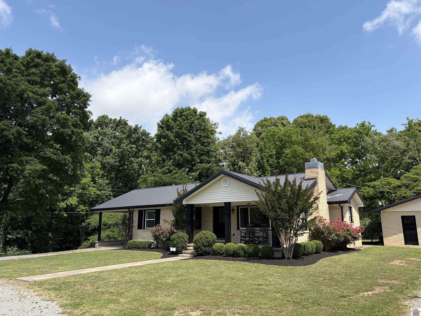 7.9 Acres of Land with Home for Sale in Paducah, Kentucky
