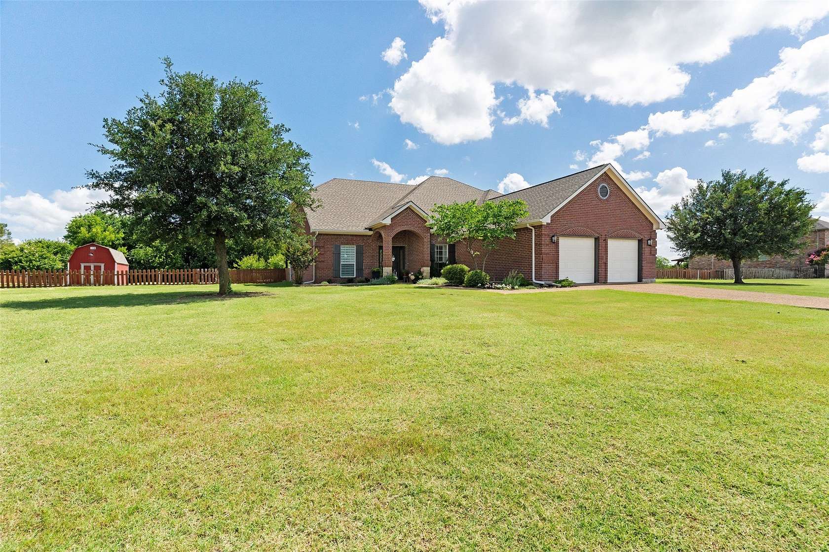 1.53 Acres of Land with Home for Sale in St. Paul, Texas