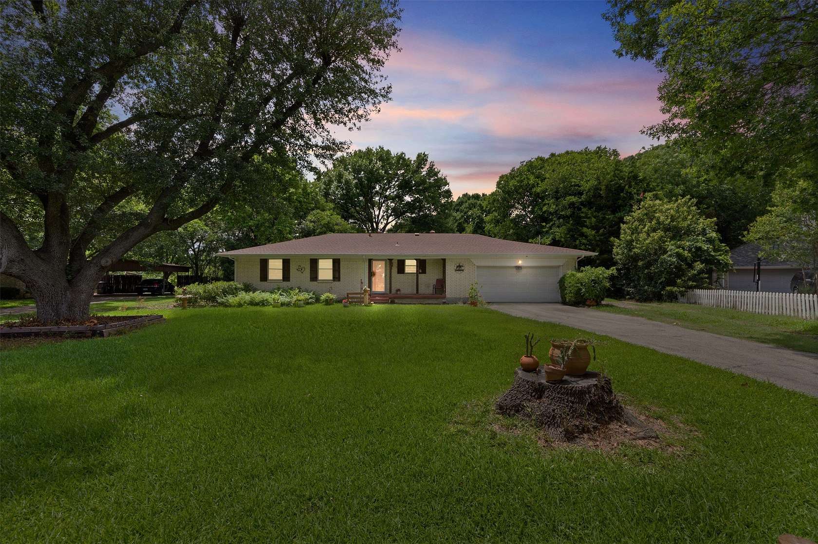 1.58 Acres of Land with Home for Sale in Lancaster, Texas