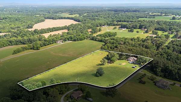 7.69 Acres of Land with Home for Sale in Tullahoma, Tennessee
