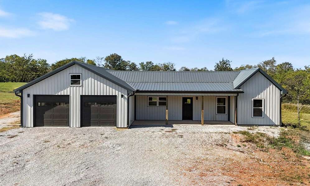 5 Acres of Land with Home for Sale in Columbia, Tennessee