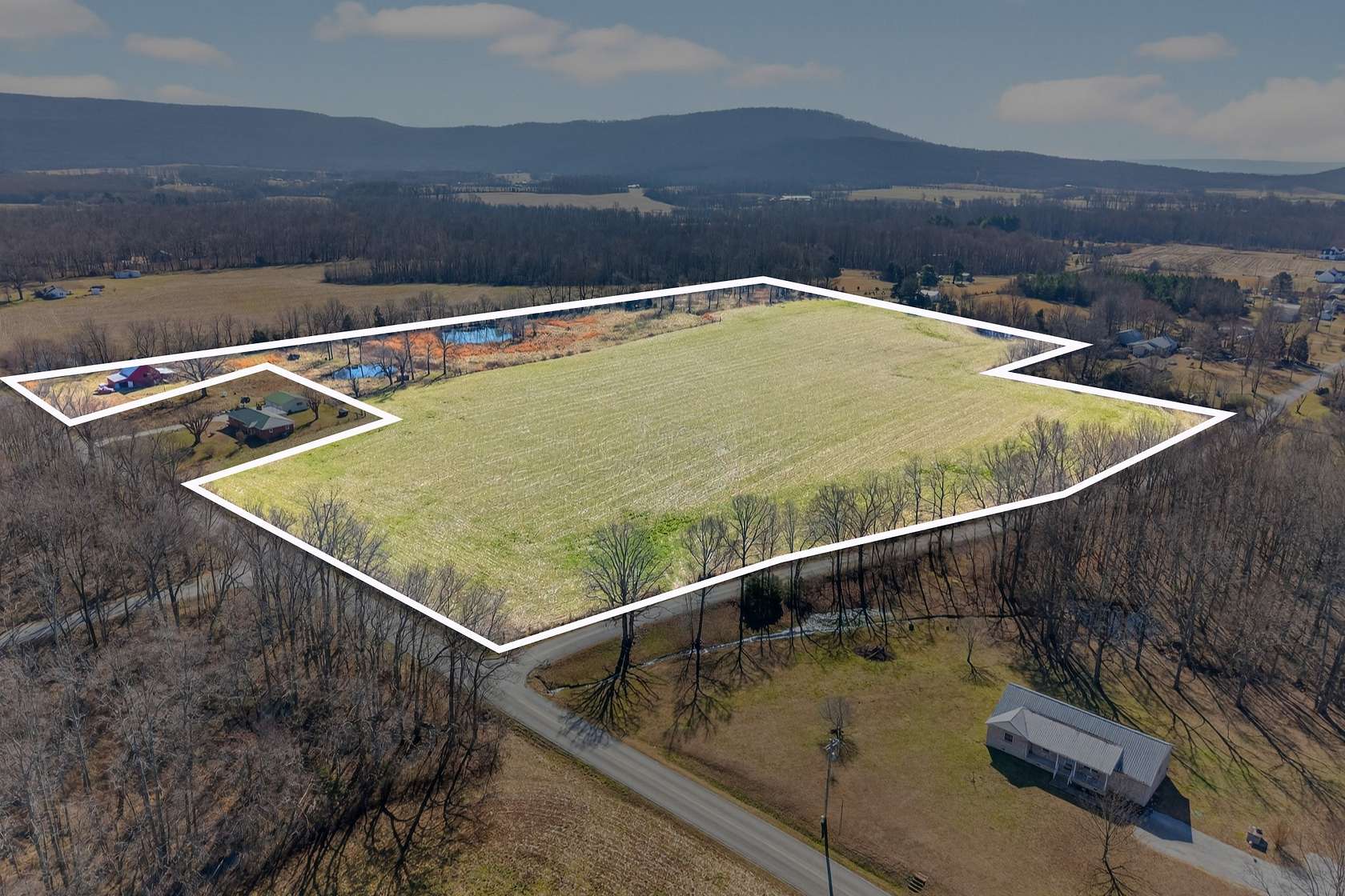 22.9 Acres of Agricultural & Residential Land for Sale in Hillsboro, Tennessee