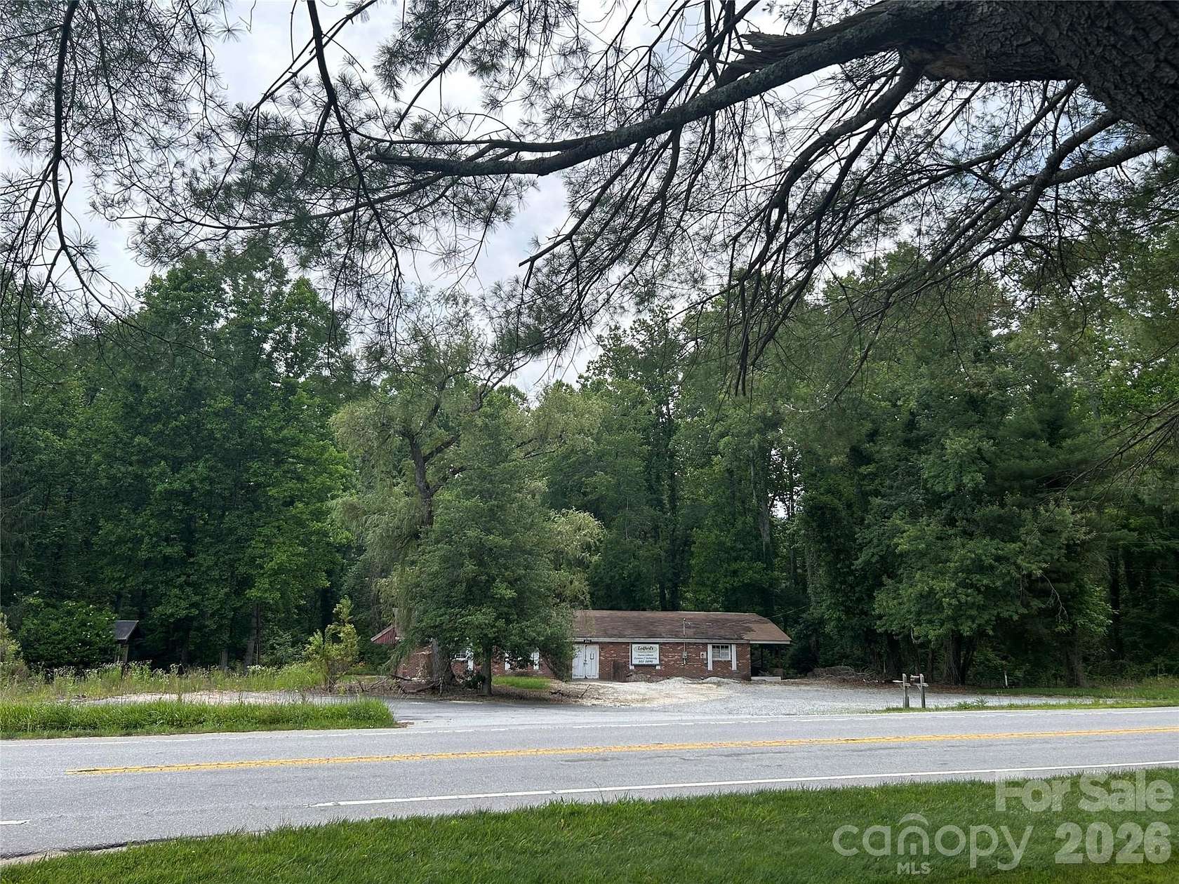 5 Acres of Residential Land for Sale in Hendersonville, North Carolina