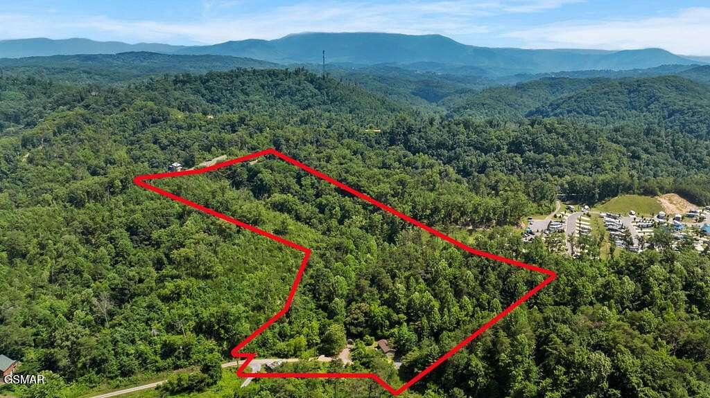 8 Acres of Land with Home for Sale in Sevierville, Tennessee