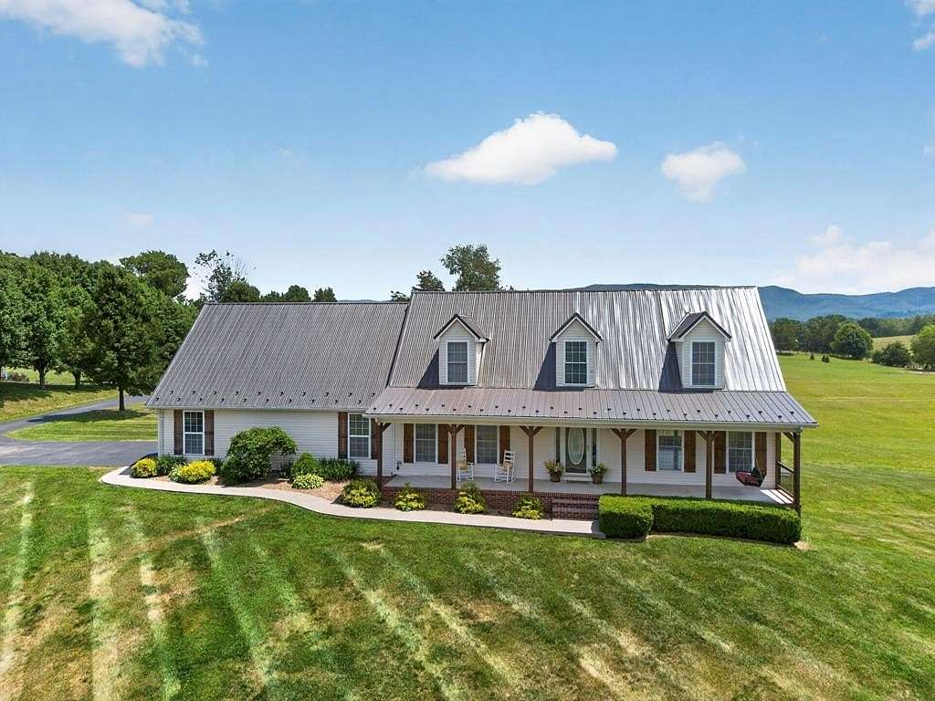 6 Acres of Land with Home for Sale in Abingdon, Virginia