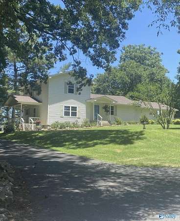 5 Acres of Land with Home for Sale in Boaz, Alabama
