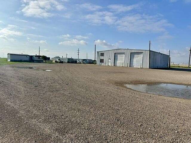 3 Acres of Improved Mixed-Use Land for Sale in Plainview, Texas