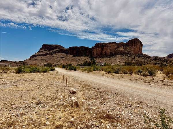 2.35 Acres of Residential Land for Sale in Golden Valley, Arizona