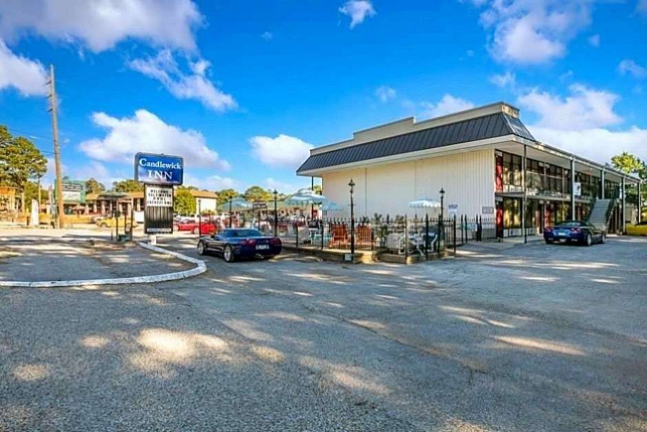 2 Acres of Improved Mixed-Use Land for Sale in Eureka Springs, Arkansas