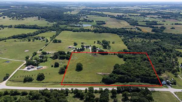 15.2 Acres of Mixed-Use Land for Sale in Vinita, Oklahoma