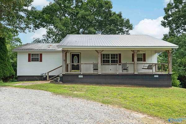 22 Acres of Recreational Land with Home for Sale in Arab, Alabama