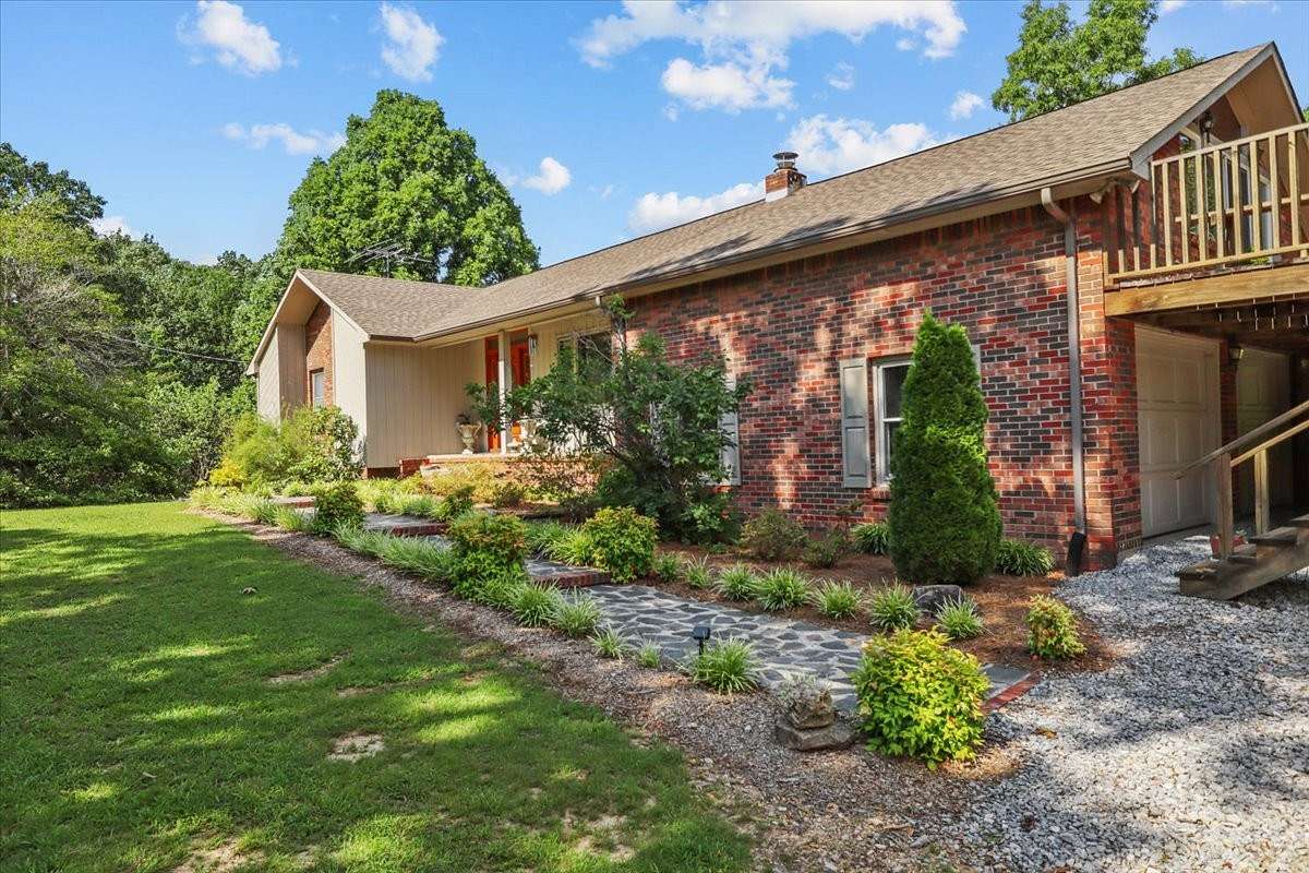 15.7 Acres of Land with Home for Sale in Waverly, Tennessee