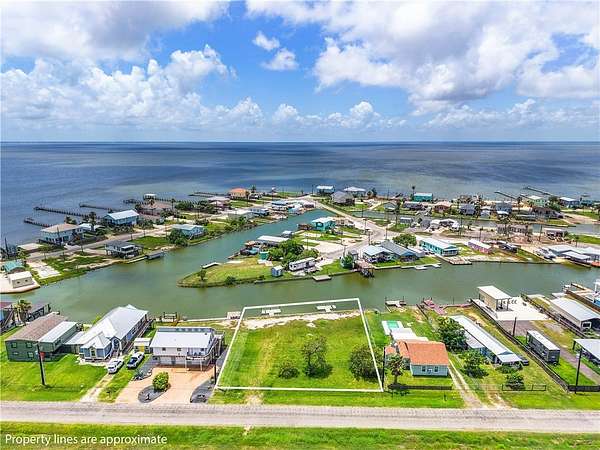 0.35 Acres of Residential Land for Sale in Rockport, Texas