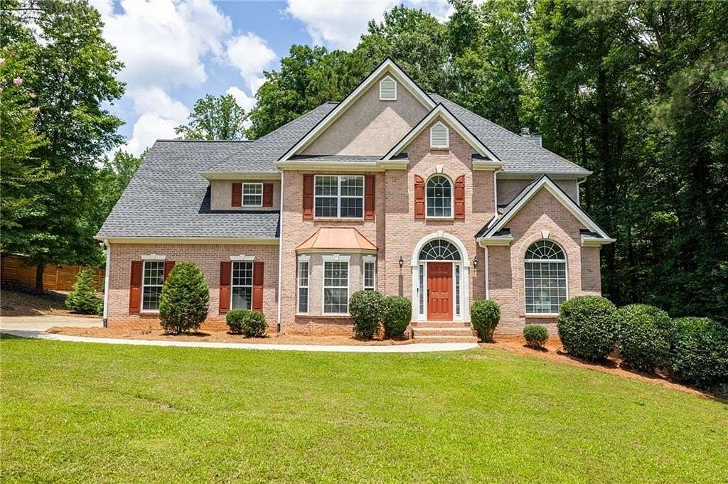 2 Acres of Land with Home for Sale in Sharpsburg, Georgia