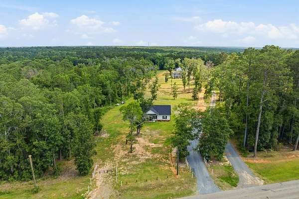 3 Acres of Land with Home for Sale in Thomasville, Georgia