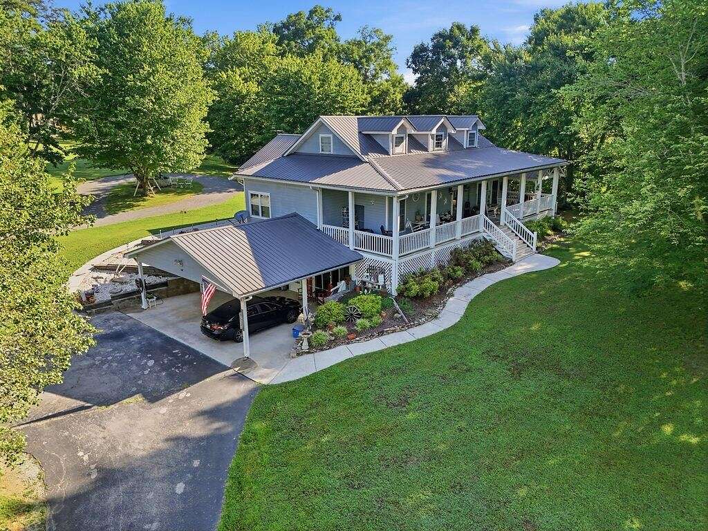 21 Acres of Land with Home for Sale in Spring City, Tennessee