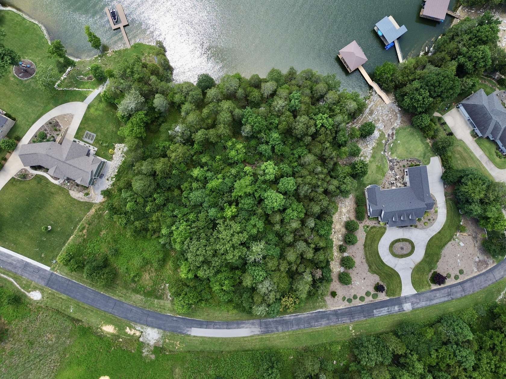 1 Acre of Residential Land for Sale in Rockwood, Tennessee