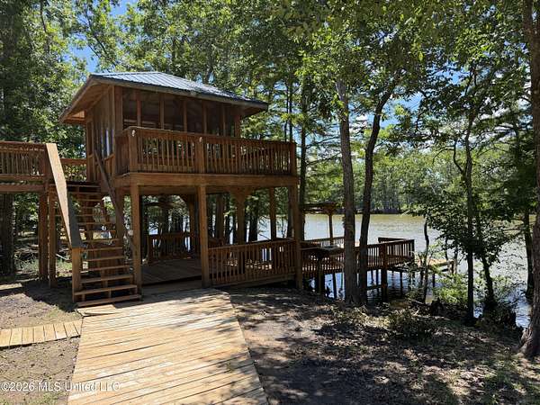 3.9 Acres of Land with Home for Sale in Yazoo City, Mississippi