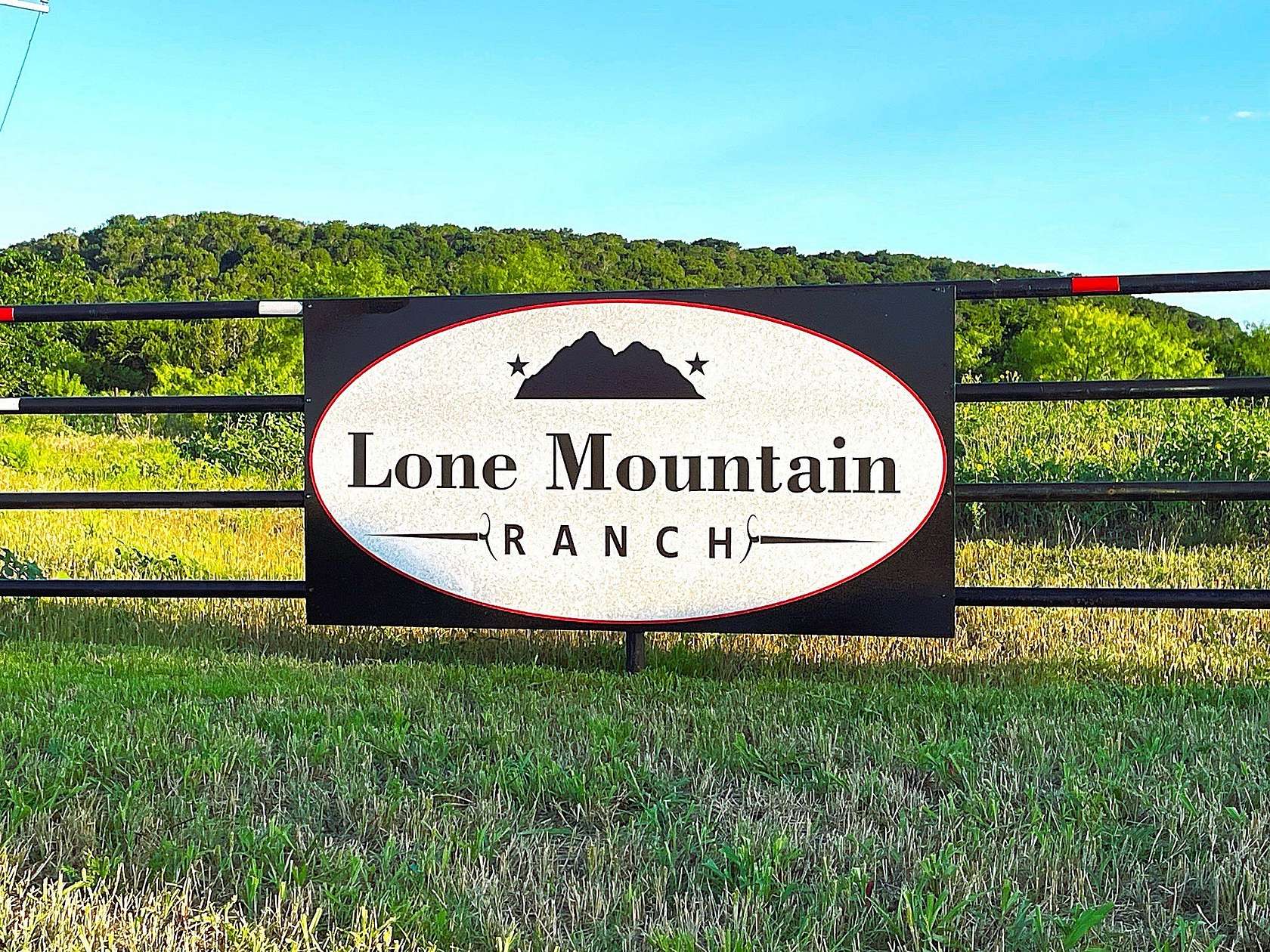10 Acres of Land for Sale in Hamilton, Texas