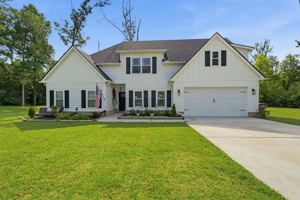 1.76 Acres of Land with Home for Sale in Gray, Georgia