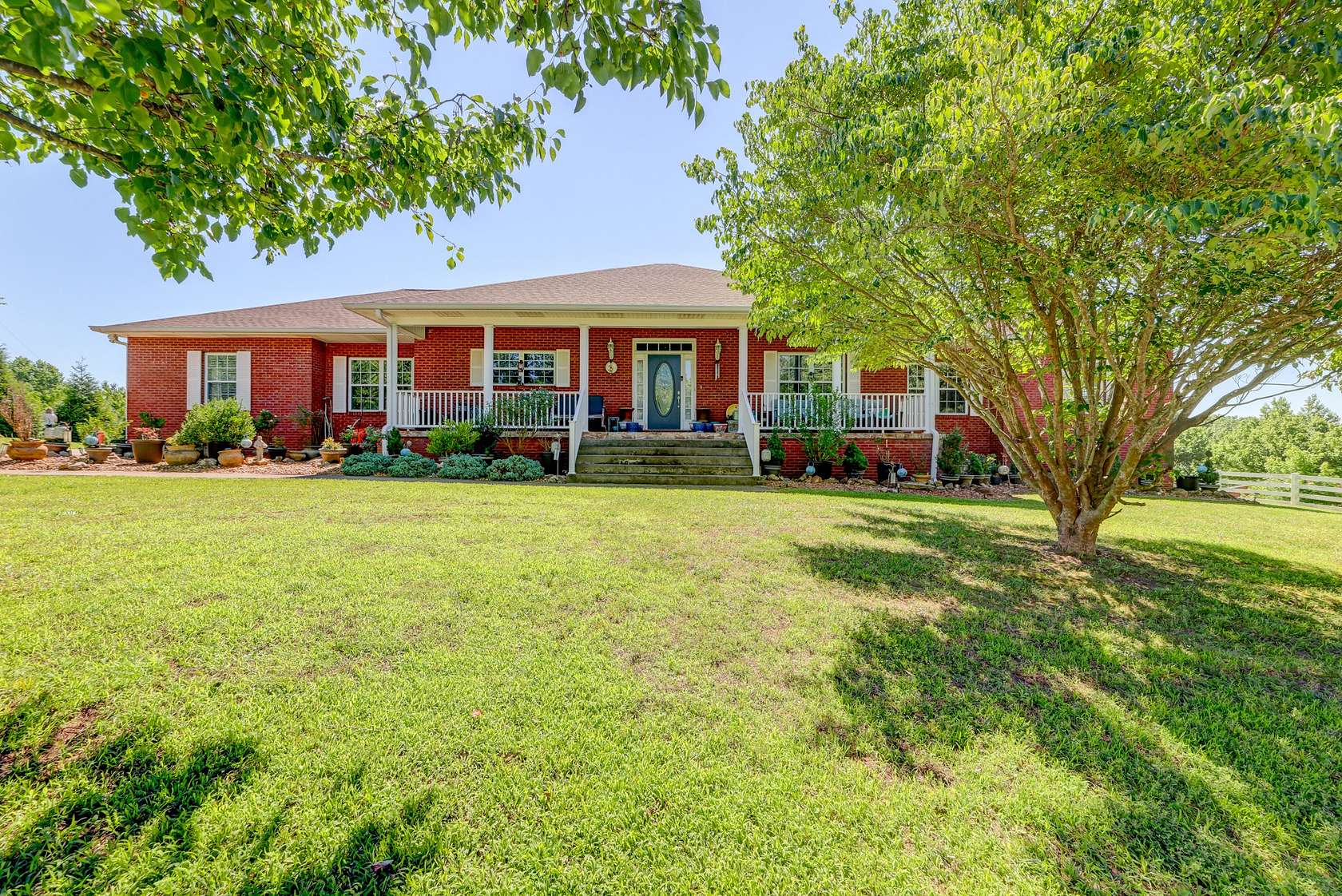 5 Acres of Land with Home for Sale in Clarksville, Tennessee