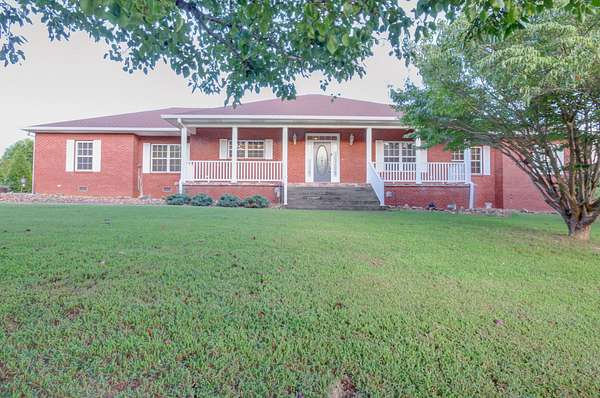 5 Acres of Land with Home for Sale in Clarksville, Tennessee