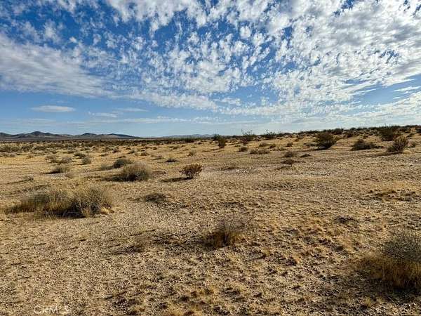 5 Acres of Land for Sale in Hinkley, California