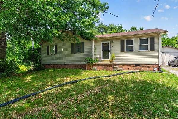 5 Acres of Land with Home for Sale in Berea, Kentucky