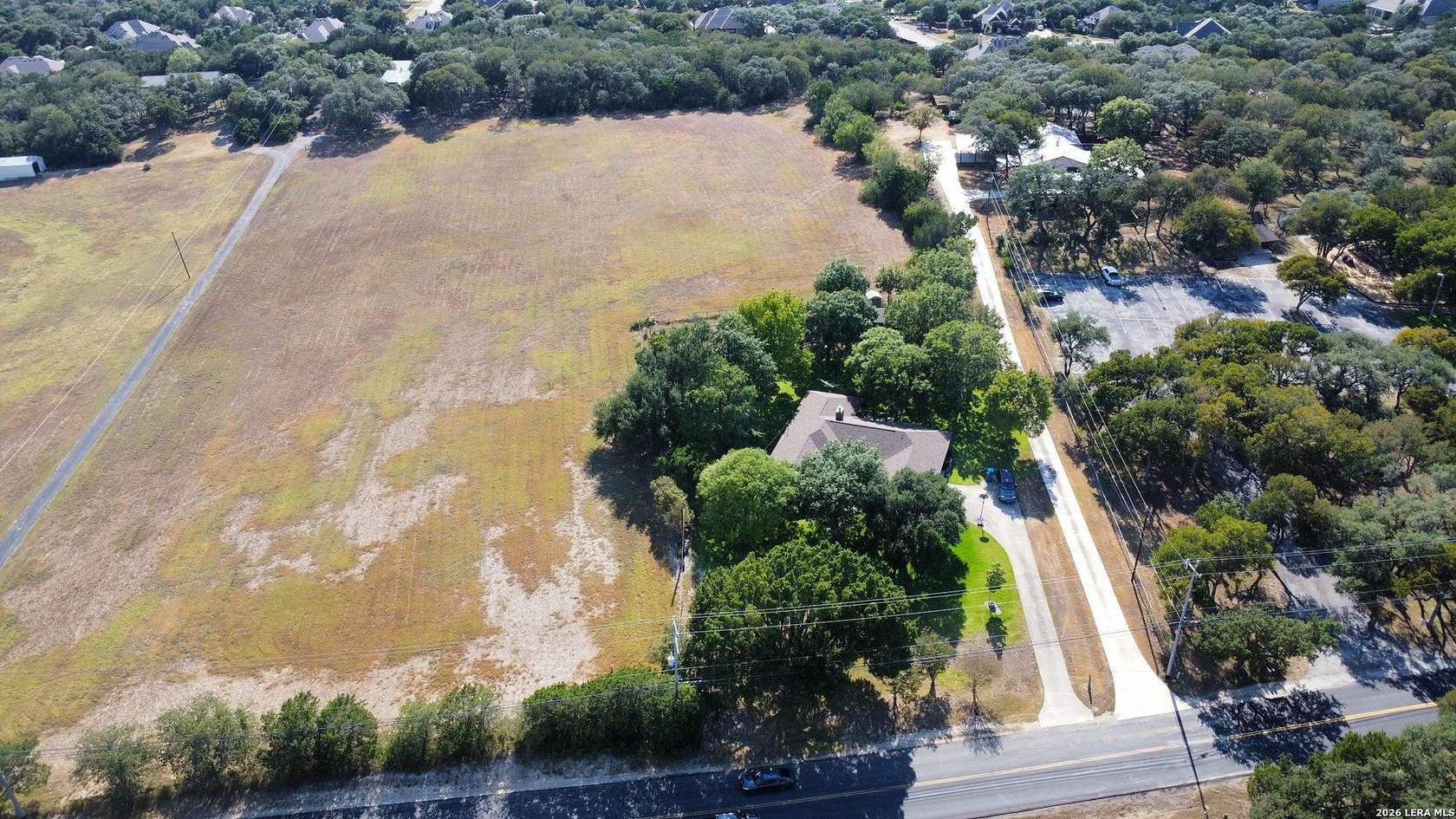 5 Acres of Residential Land for Sale in Garden Ridge, Texas