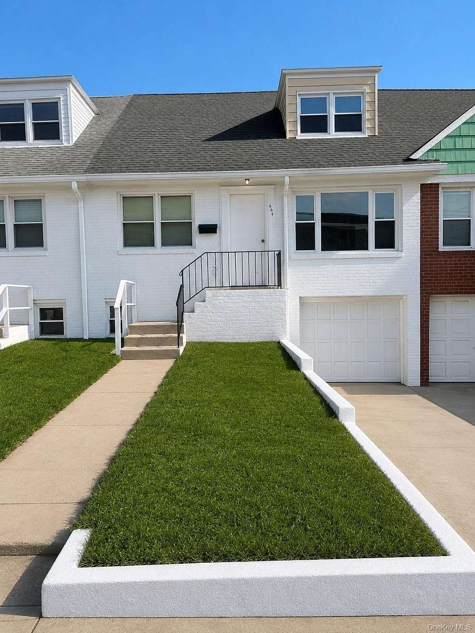 0.09 Acres of Residential Land for Sale in Long Beach, New York