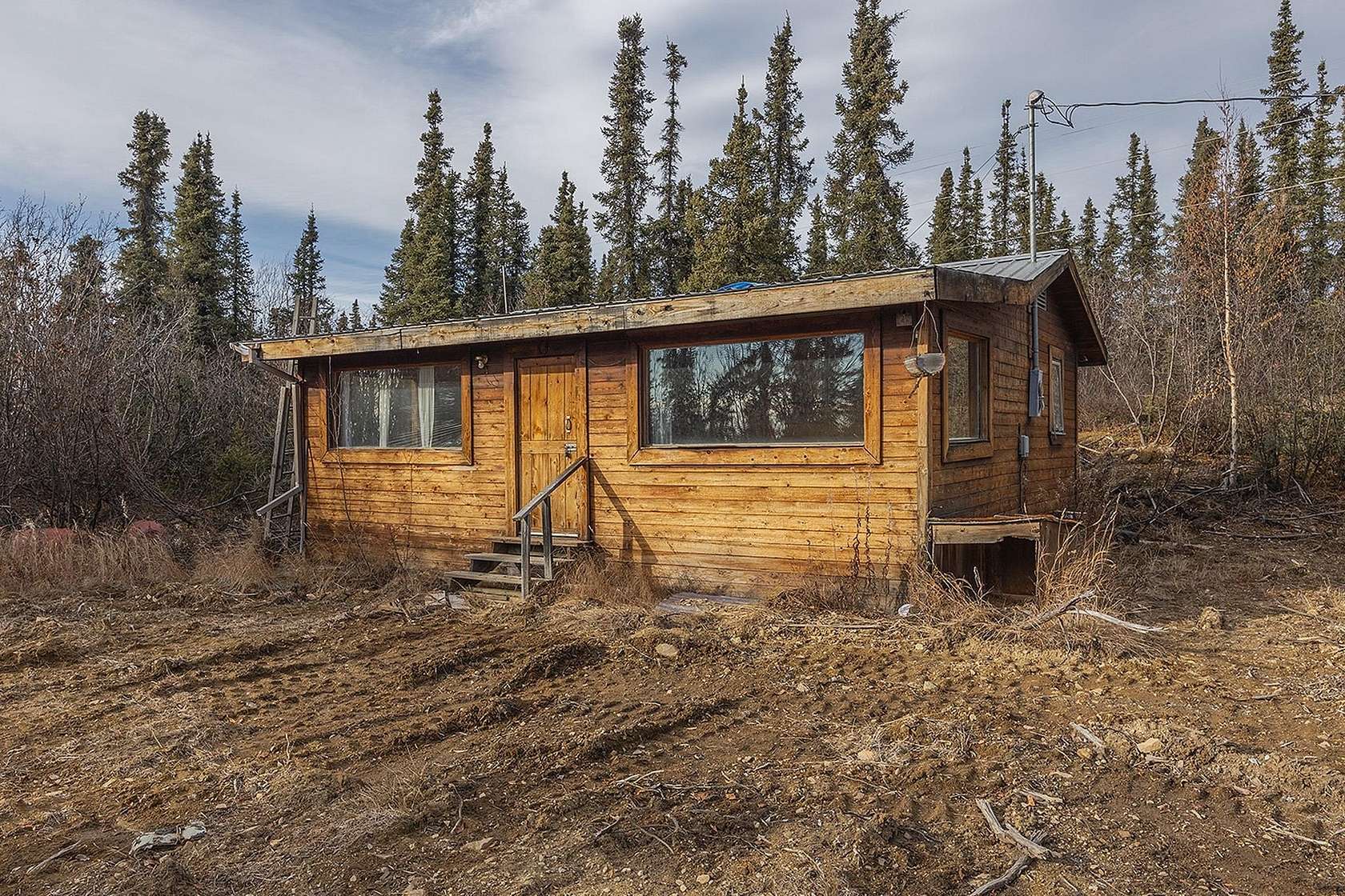1 Acre of Land with Home for Sale in Fairbanks, Alaska