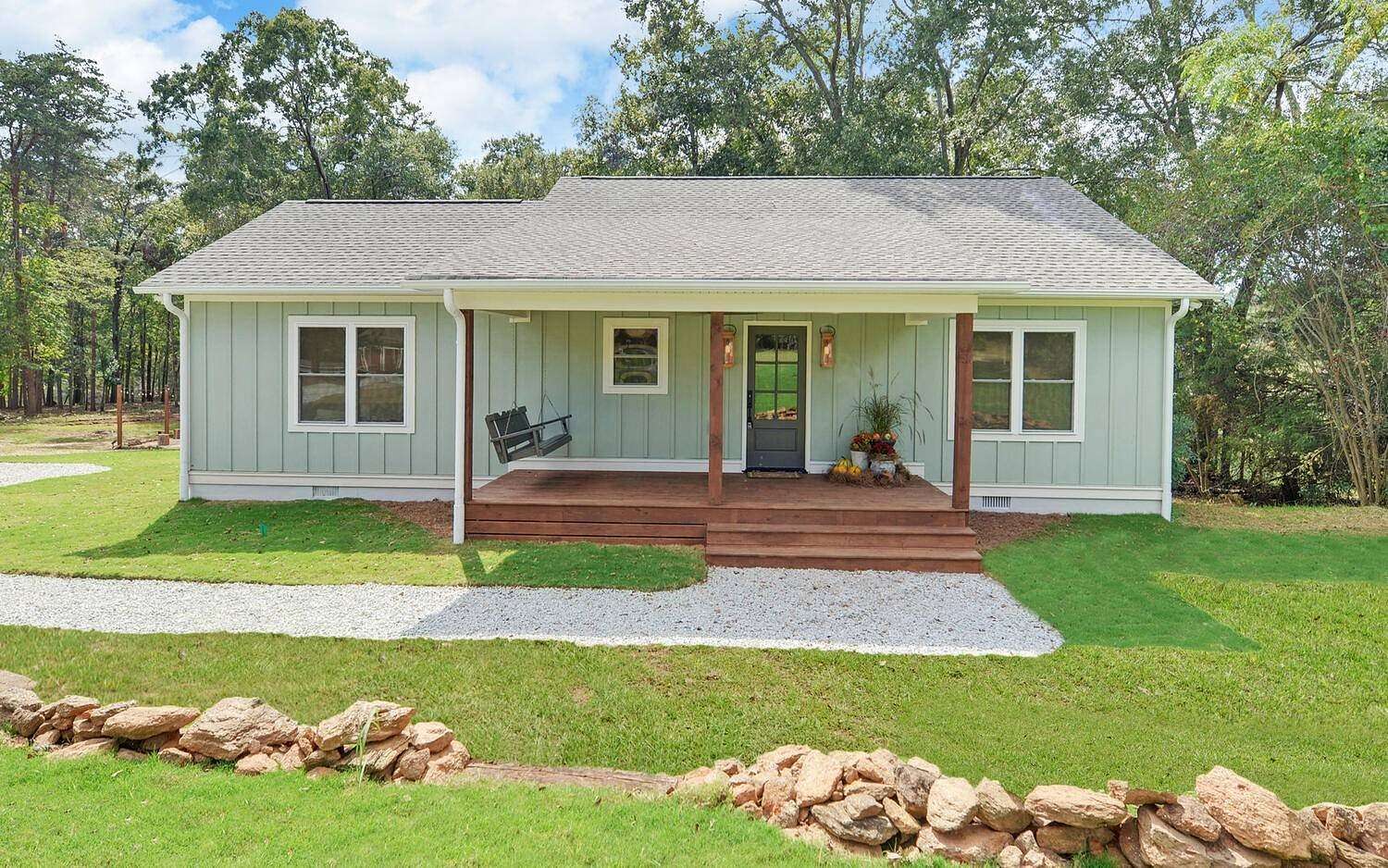 1.79 Acres of Land with Home for Sale in Hartwell, Georgia