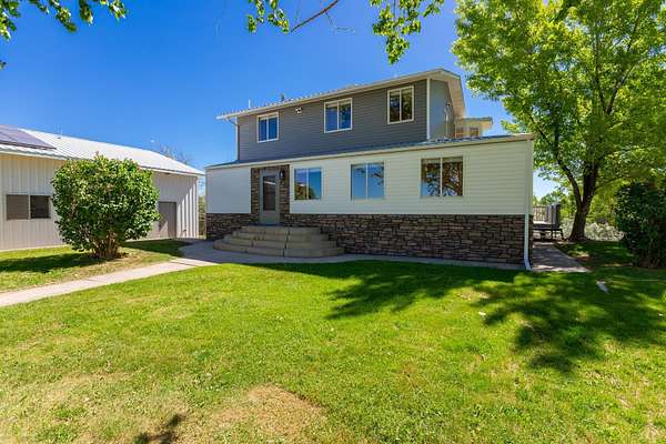 19.9 Acres of Land with Home for Sale in Fruita, Colorado