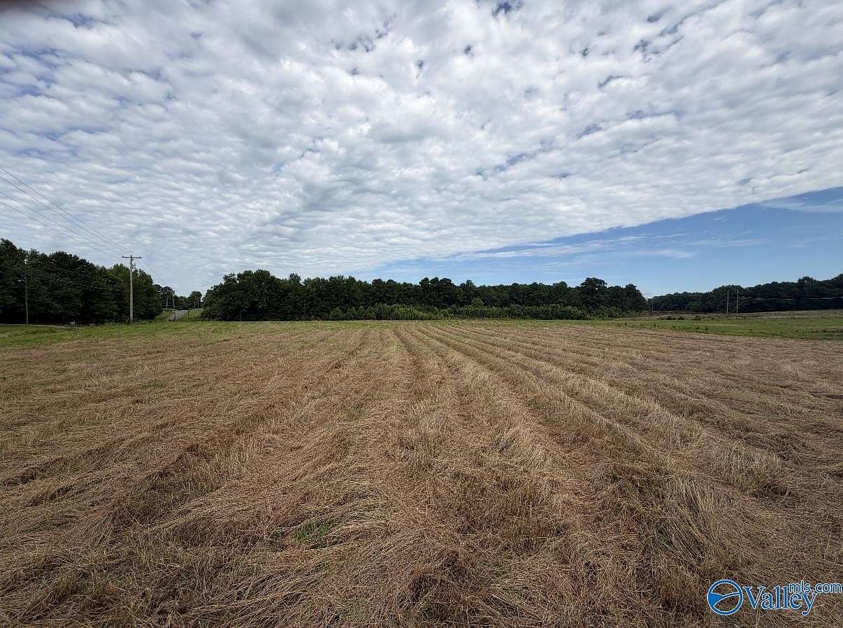 5.5 Acres of Residential Land for Sale in Guntersville, Alabama