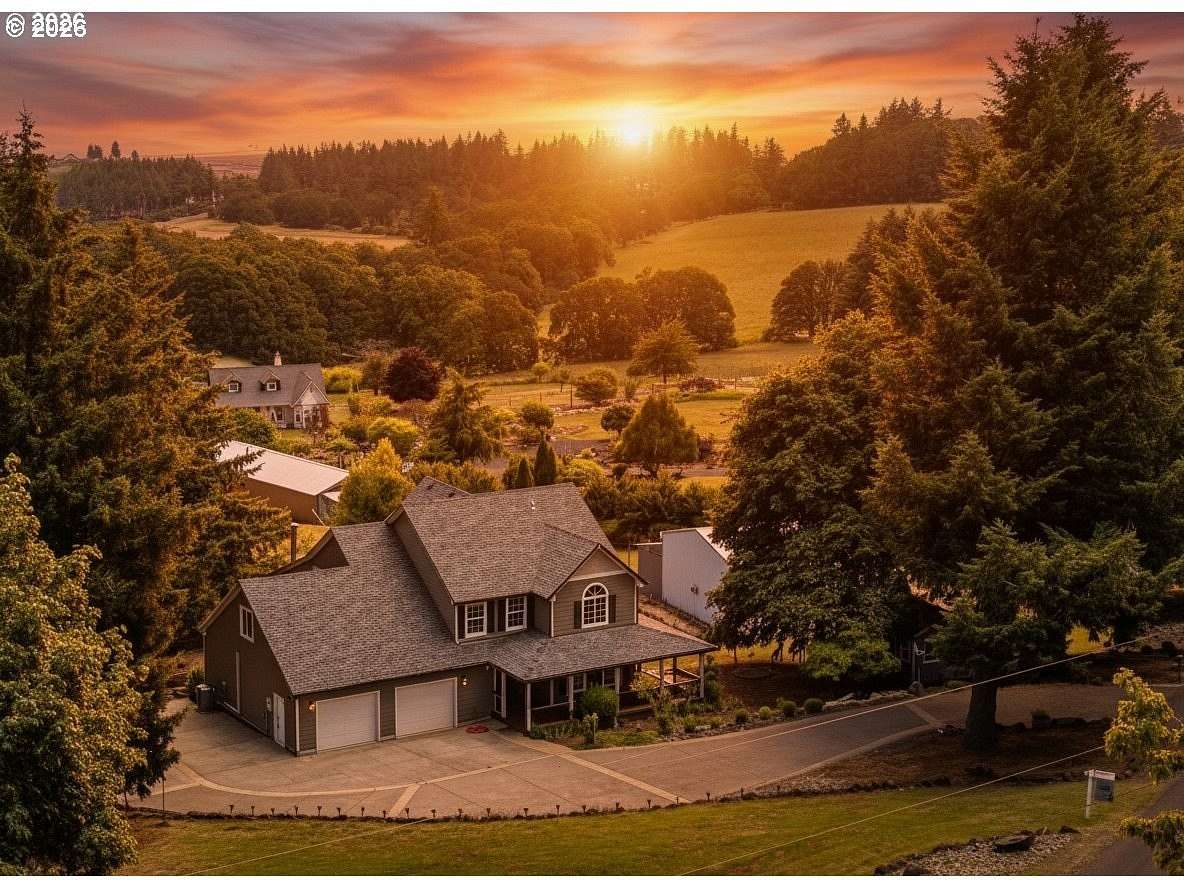 2 Acres of Land with Home for Sale in Turner, Oregon