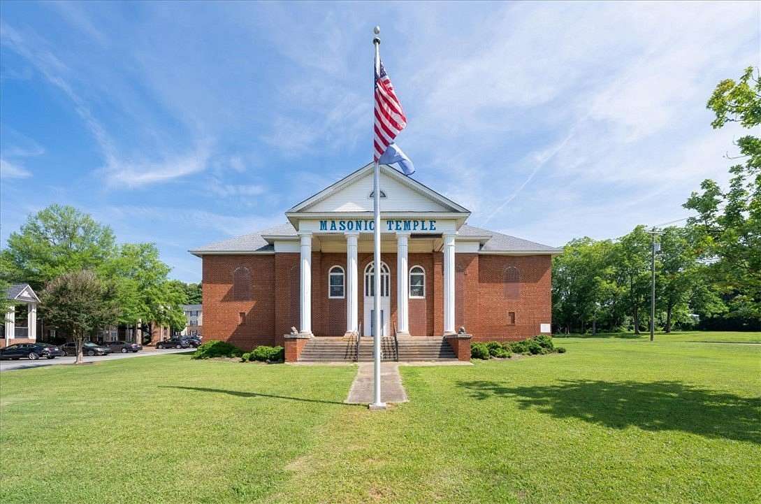 0.52 Acres of Mixed-Use Land for Sale in Easley, South Carolina