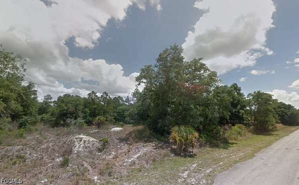 1 Acre of Land for Sale in Lehigh Acres, Florida