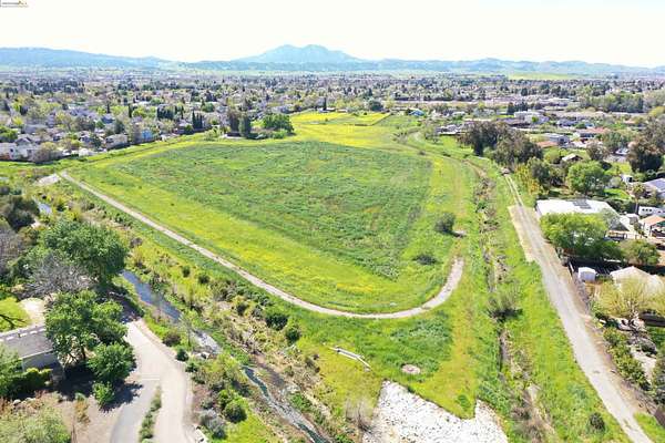 2.5 Acres of Land with Home for Sale in Brentwood, California