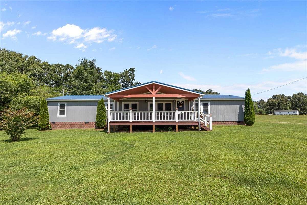 1.58 Acres of Land with Home for Sale in Dickson, Tennessee