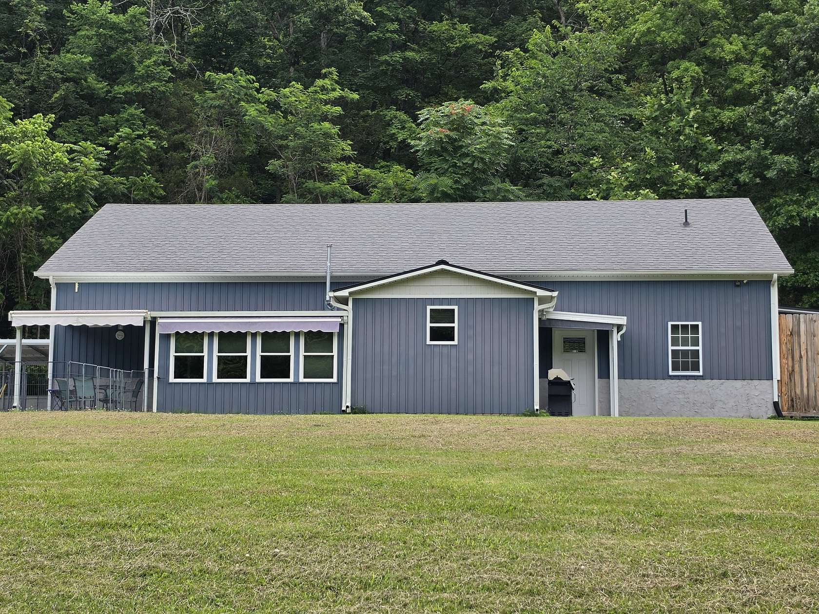 7 Acres of Land with Home for Sale in Bradyville, Tennessee