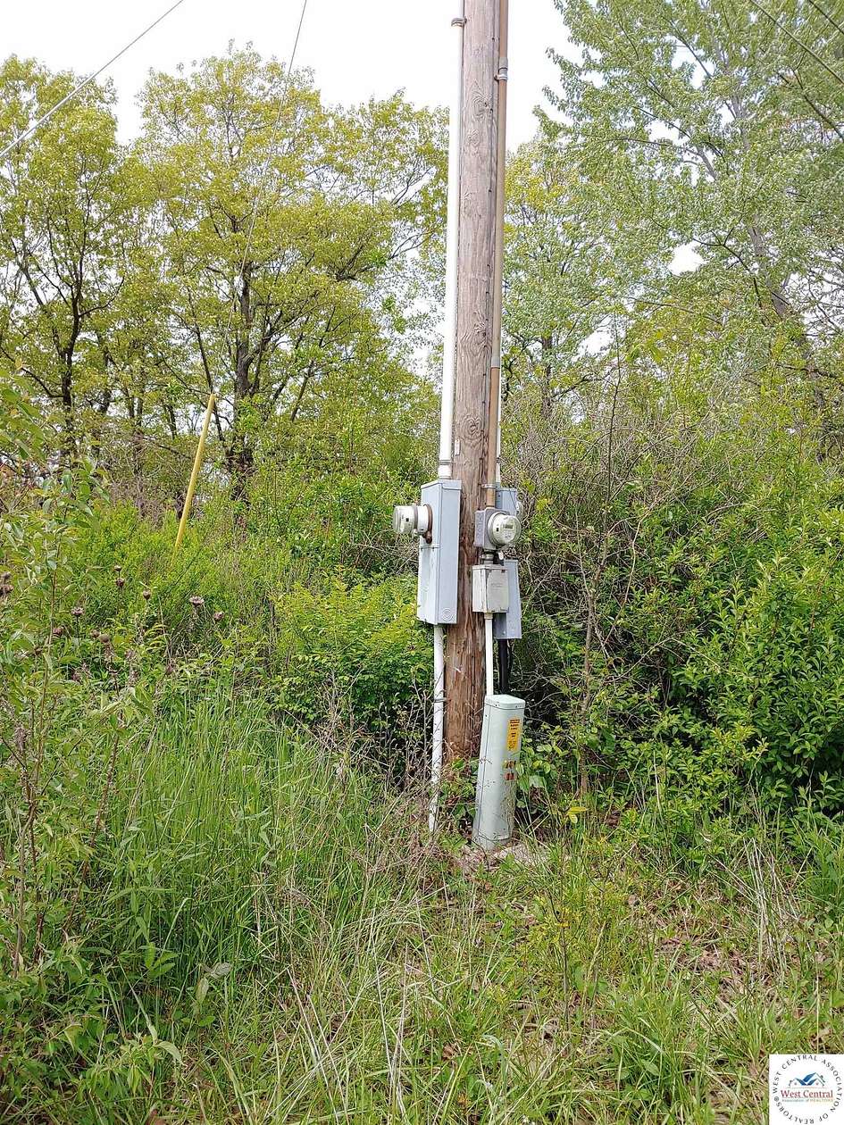 2 Acres of Land for Sale in Hermitage, Missouri