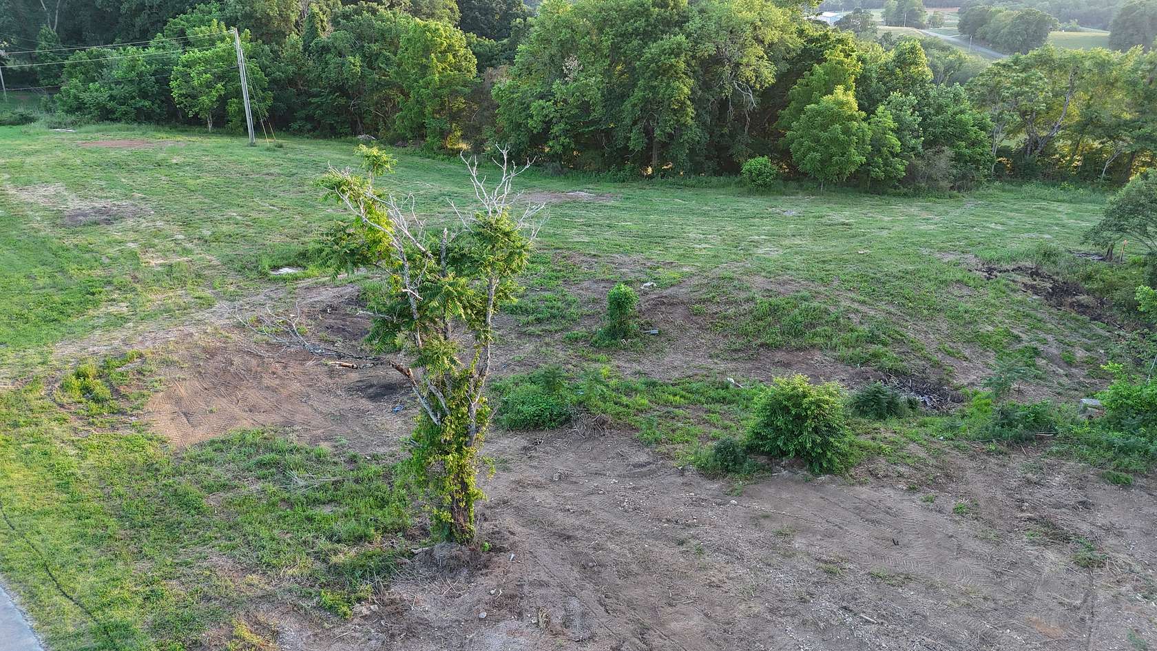 2.84 Acres of Residential Land for Auction in Albany, Kentucky