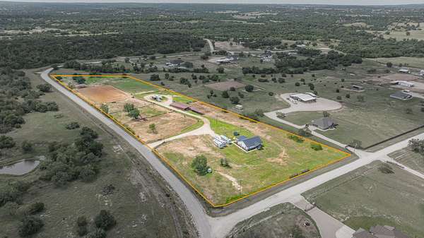 9.14 Acres of Land with Home for Sale in Stephenville, Texas
