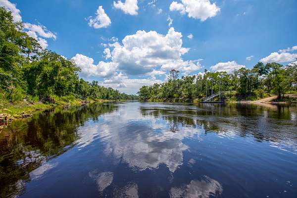 2 Acres of Residential Land for Sale in Live Oak, Florida